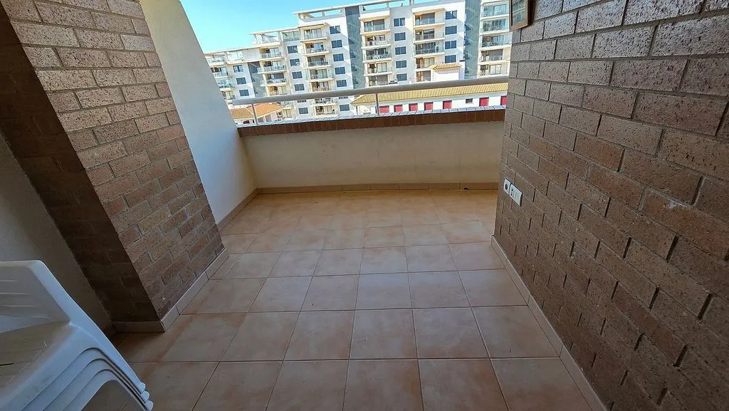 Balcone - Apartment with Pool and Terrace in Amplaries