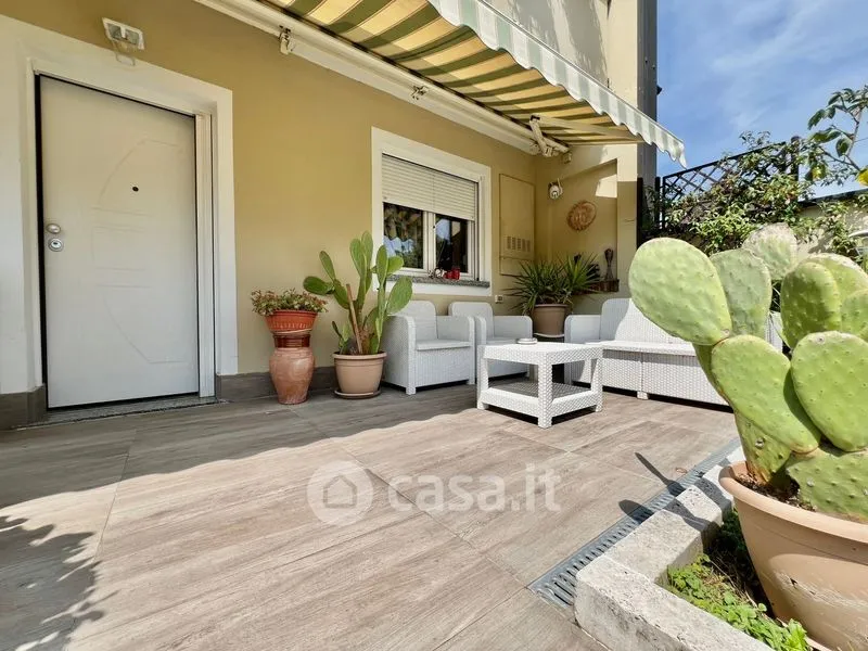 Terrasse - Bifamiliar Villa with Private Garden in Vailate