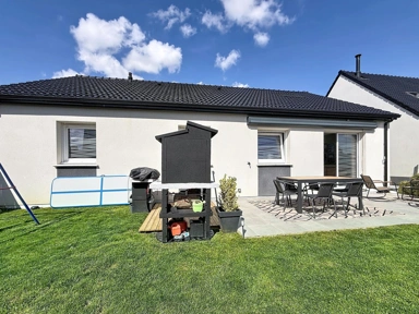 Jardin - Maison Moderne avec Jardin à Méricourt
