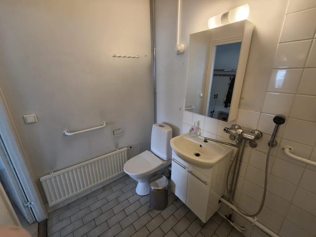 Vannitoad - Apartment with Balcony in Oulu Centre