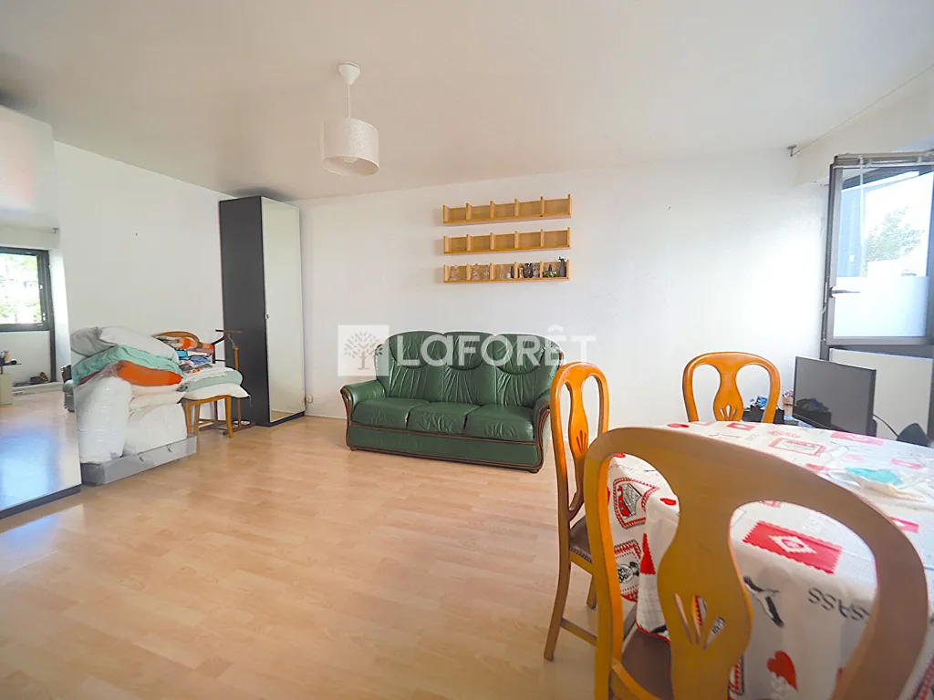 Elutuba - Studio with Parking in Paris-20e