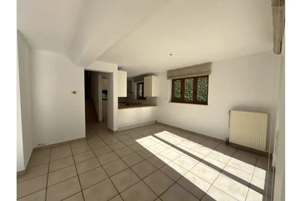 Toad - Spacious House with Solar Panels in Braine-le-Château