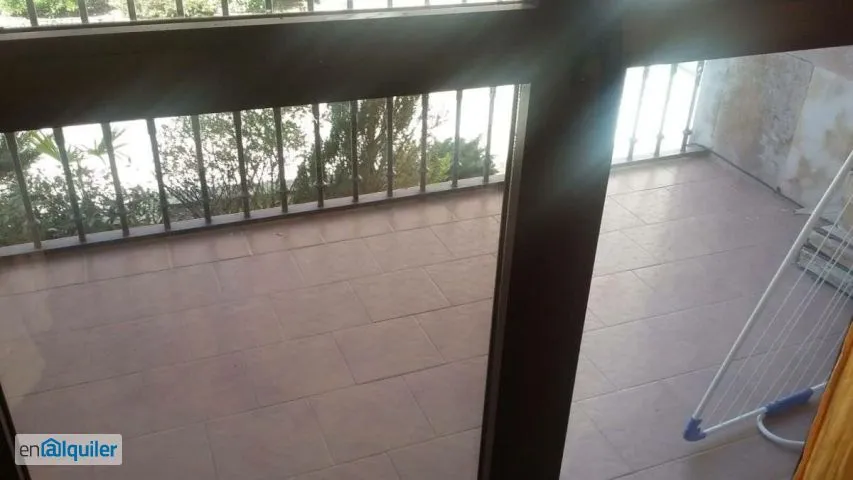 Balcon - Student-Friendly Flat with Balcony in City Centre