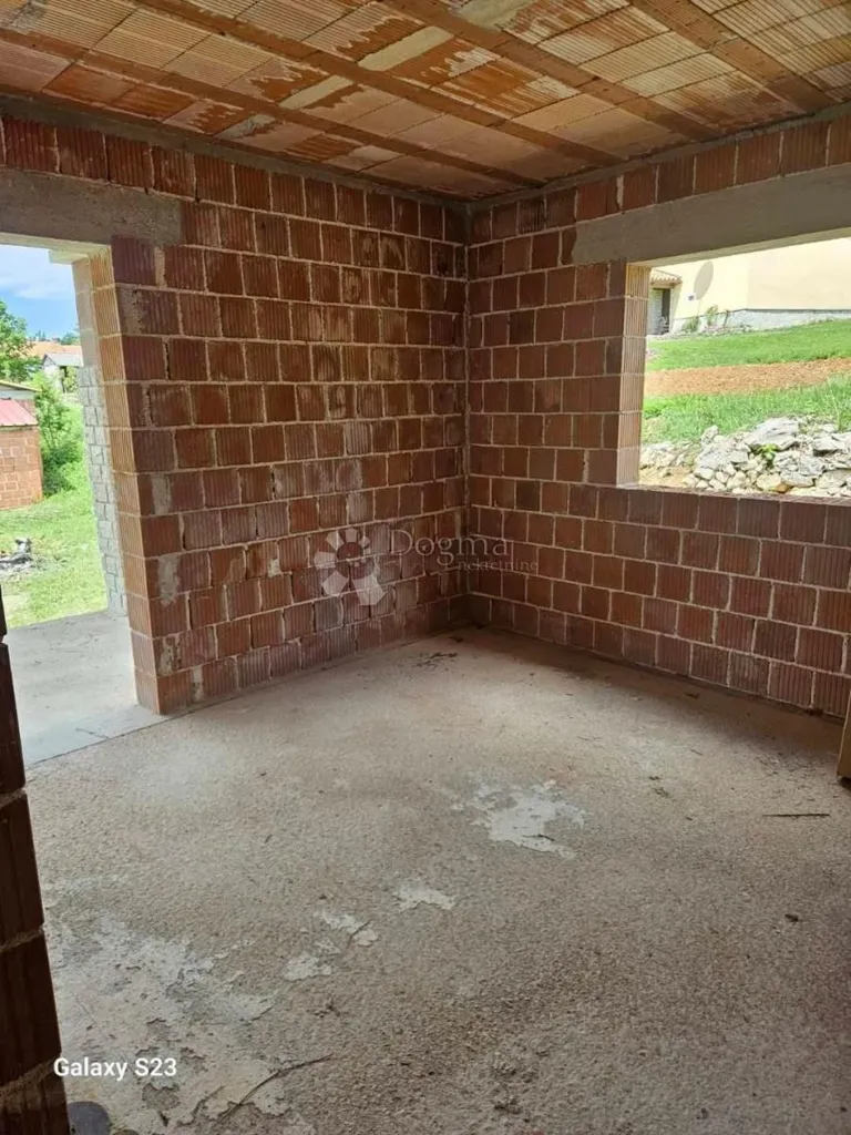 Rooms - House in Construction with Pool in Gračišće