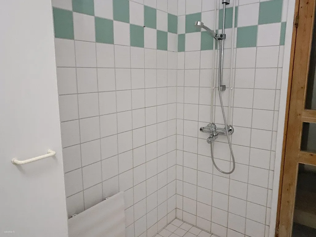 Bagni - Spacious Apartment with Balcony in Salo