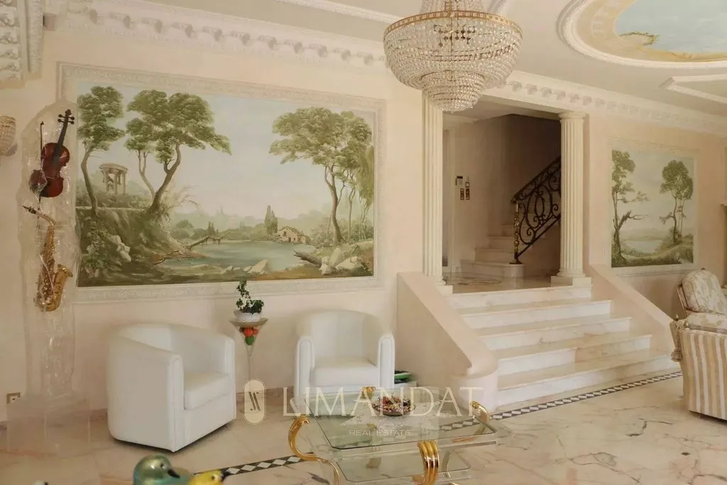 Séjour - Villa à Rénover avec Vue Mer à Ramatuelle