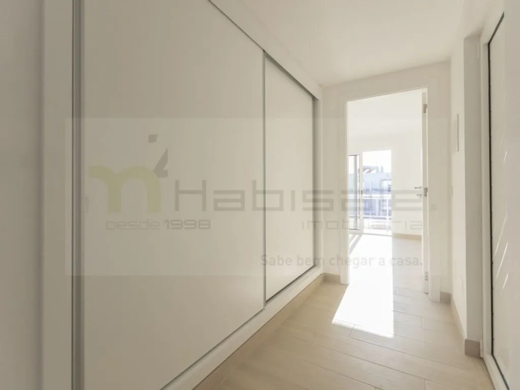 Toad - Luxury Duplex Apartment with Sea View in Praia Lota