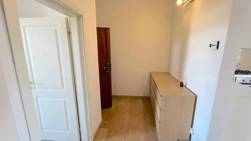 Esik - Three-Bedroom Apartment on Multiple Levels in Florence