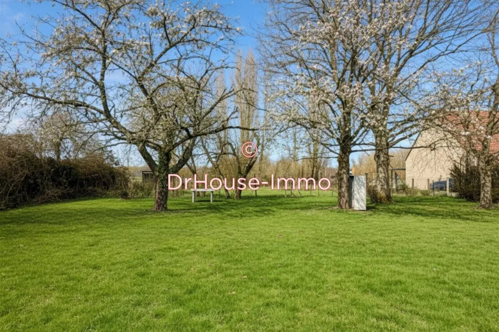 Aed - Buildable Land with 800 m² Plot in Bréau