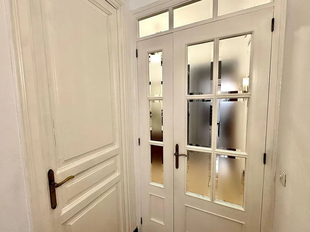 hallway_entrance