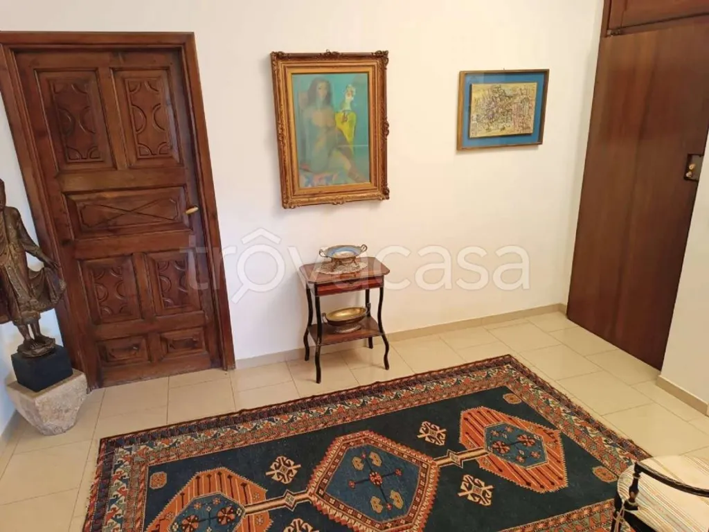 Esik - Apartment with Garden in Pino Torinese