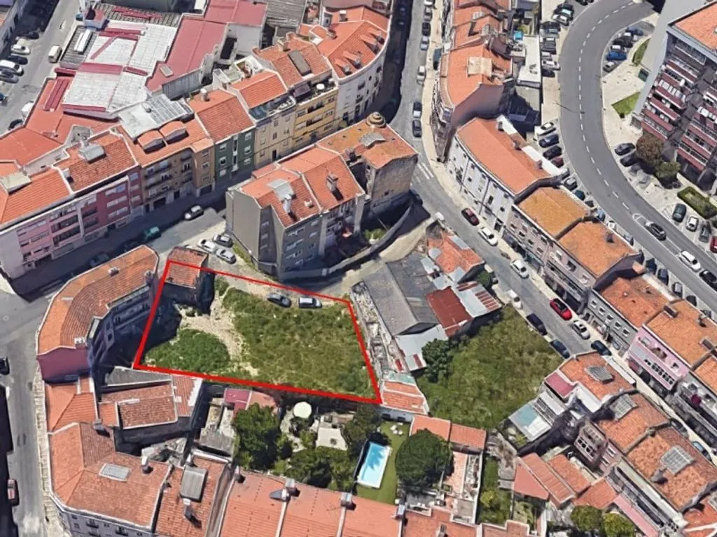 Vue aérienne - Under Construction Building with Parking in Olaias, Lisbon