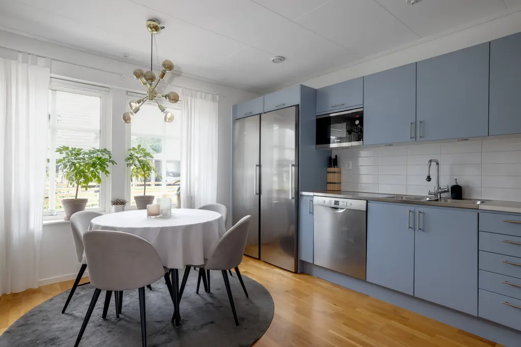 Salle à manger - Modern Apartment with Balcony in Ekeby-Almby