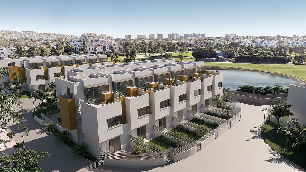 New Flat with Golf View in Roquetas