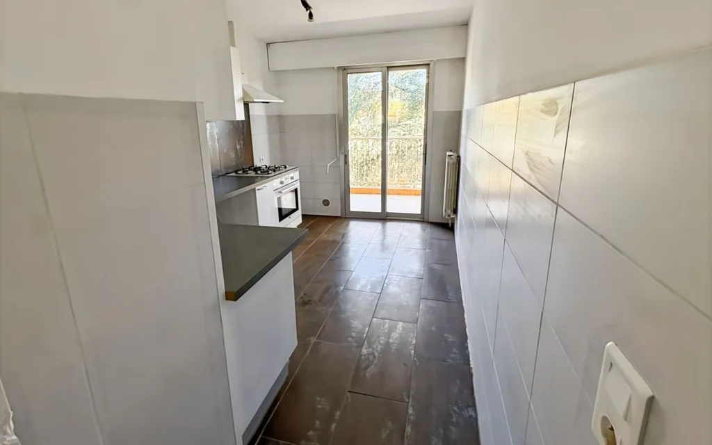 Köök - Renovable T4 with Three Terraces in Mandelieu-la-Napoule