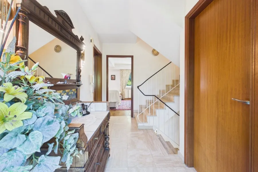 Hallway - Terraced House with Garden in Kopstal