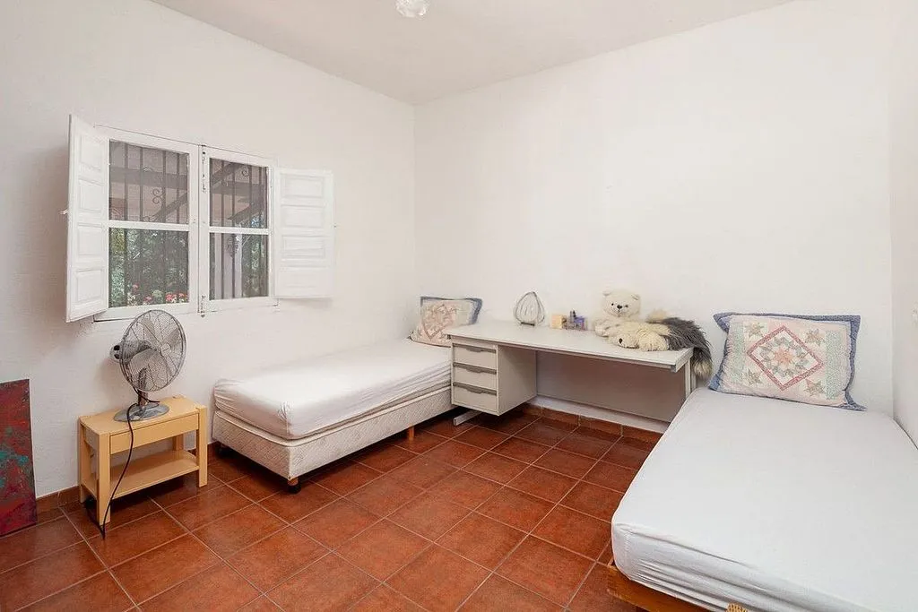 Bedrooms - Andalusian Cortijo with Pool in Almogía