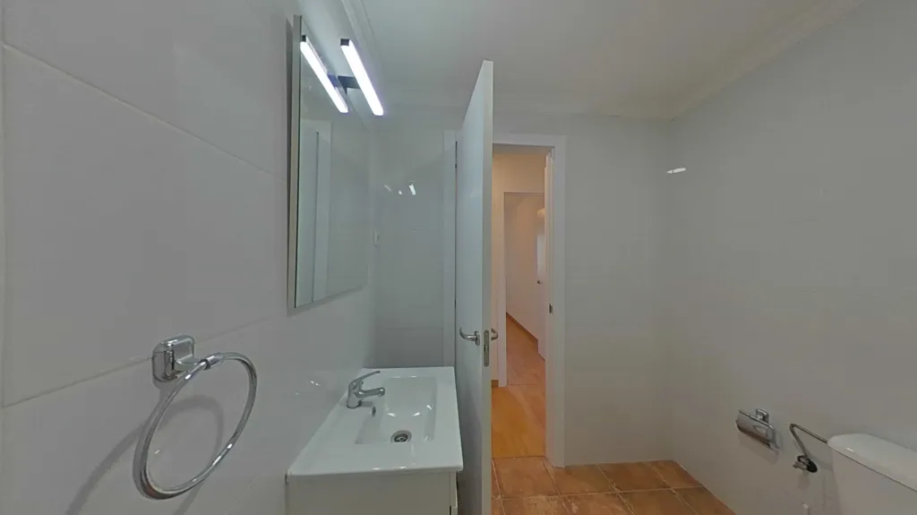Salles de bain - Fully Renovated Flat with Metro Access in Fuenlabrada