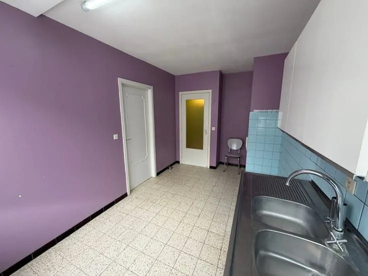 Cuisine - Appartement 2 Chambres avec Balcon au Cœur de Gosselies