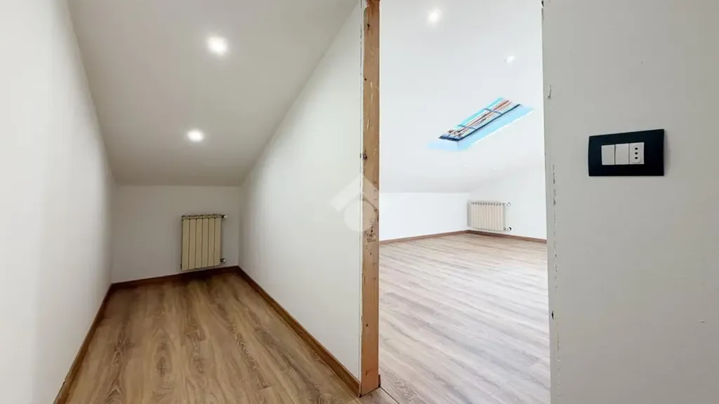 Pièces - Independent House with Garden in Prato
