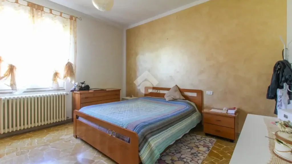 Magamistoad - Bifamiliar Villa with Garden in Barghe