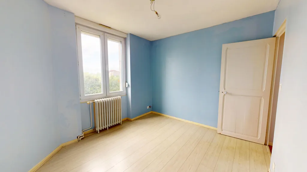 Pièces - Lot de Deux Maisons à Châteauroux, Proche Hôpital