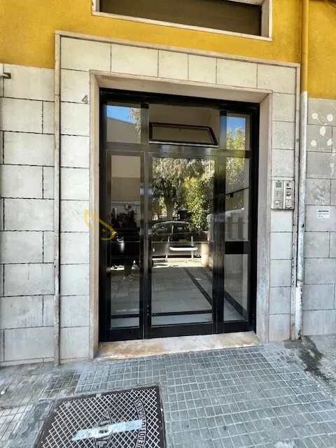 Esik - Fully Furnished Flat with Balcony in Bari