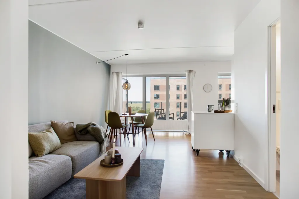 Elutuba - Apartment with Large Balcony in Central Location