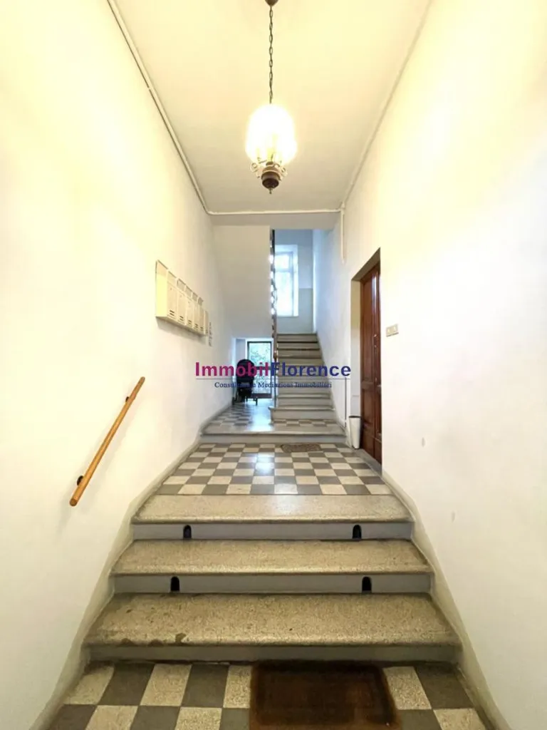 Pièces - Ground Floor Apartment with Garden in Florence
