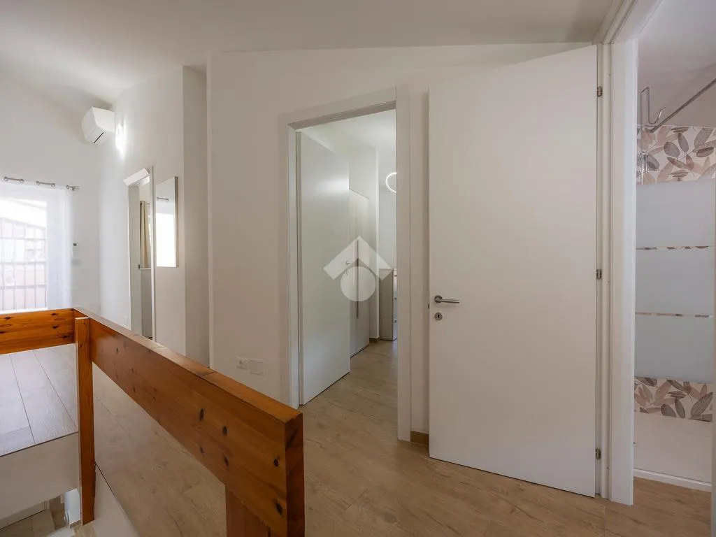 Hallway - Rustic House with River View near Verona