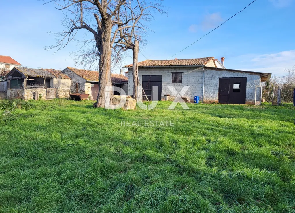 Jardin - Construction Land with Buildings in Umag, Istra