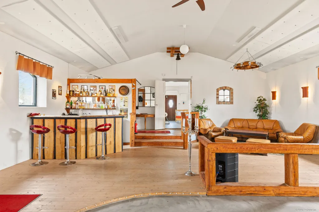 Séjour - Two-Storey Villa with Workshop in Alesta, Sjöbo