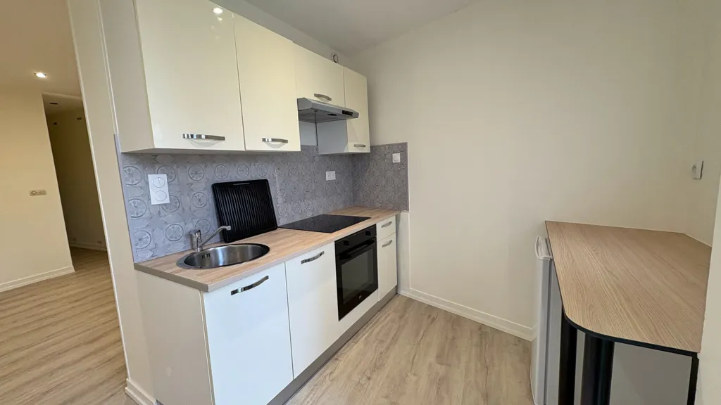 Köök - 2-Bedroom Apartment with Terrace in Niort Centre