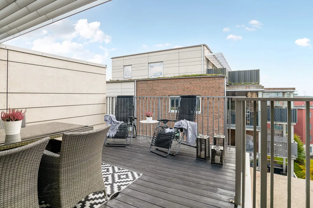 Terrass - Spacious Penthouse with Terrace in Helsingborg