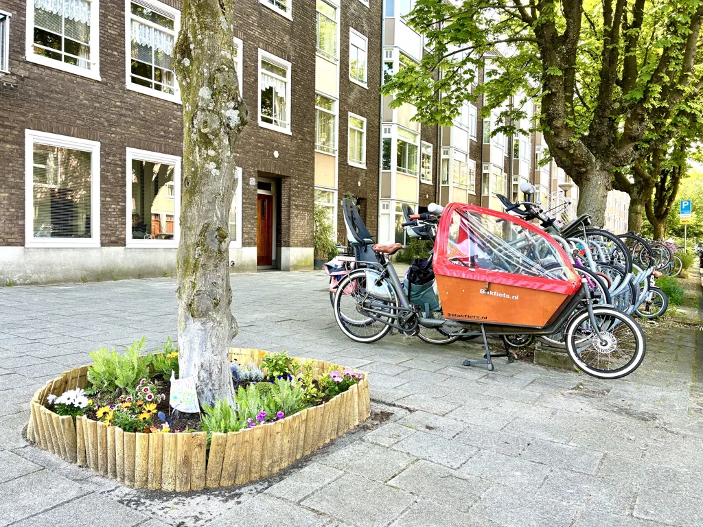 3 magamistoaga korter asukohas Amsterdam