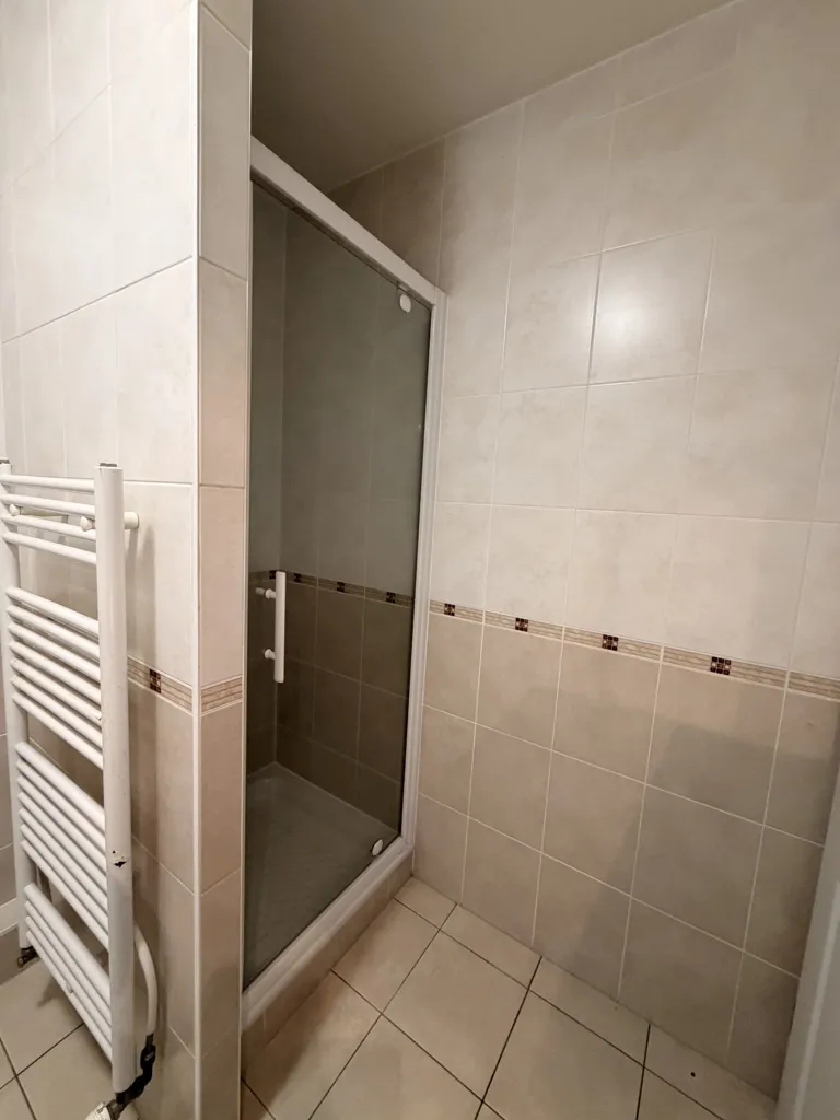 Vannitoad - Duplex Flat with Terraces in Leutenheim