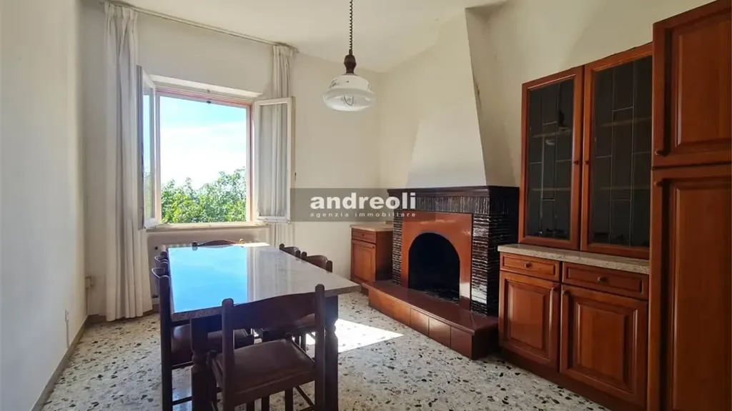 Salle à manger - Independent House with Courtyard in San Marcello