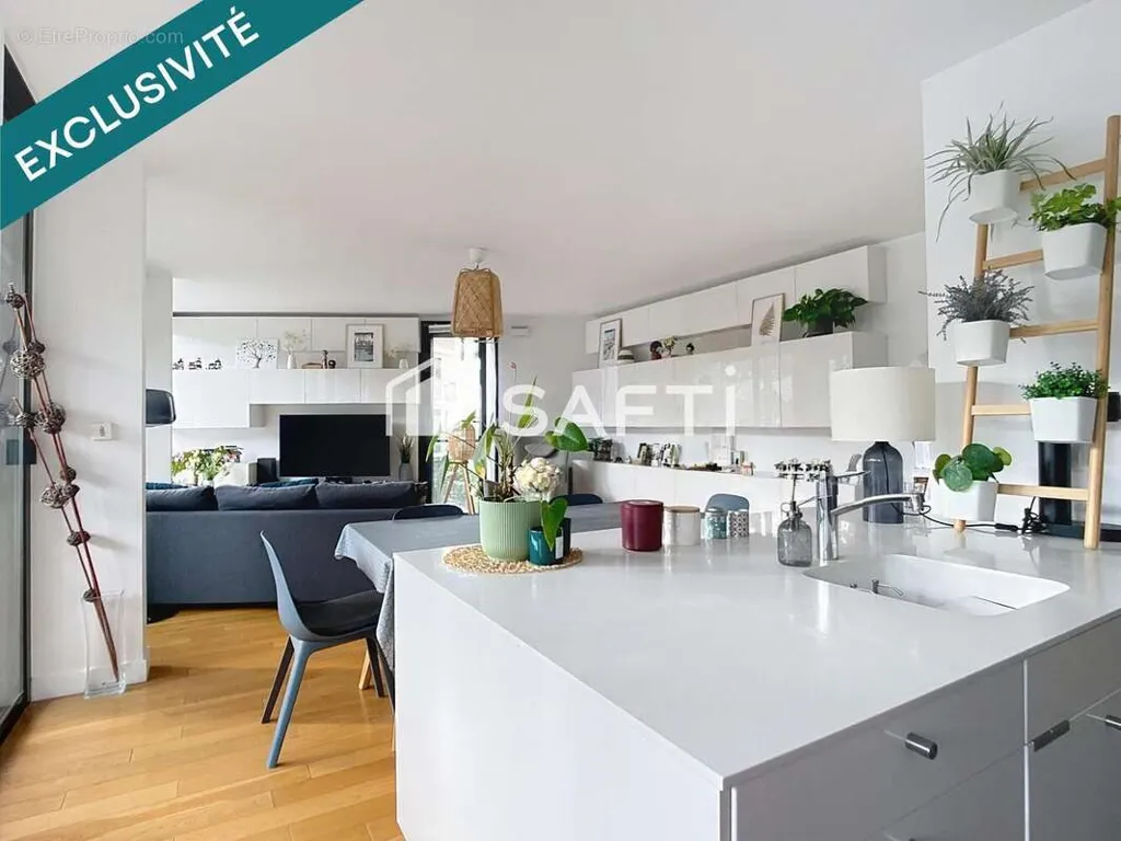 Cucina - Apartment with West-Facing Loggia in Paris 13th