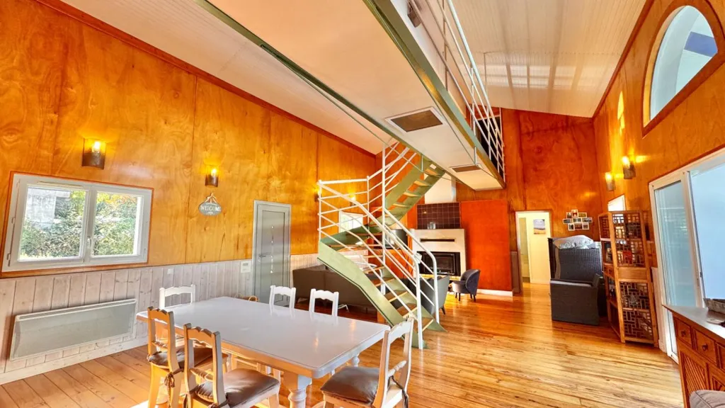 Salle à manger - Villa Atypique avec Piscine à Lege