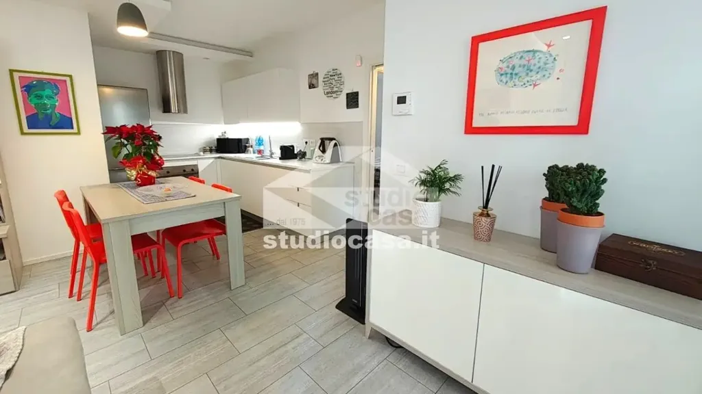 Salle à manger - Ground Floor Apartment with Garden in Mori