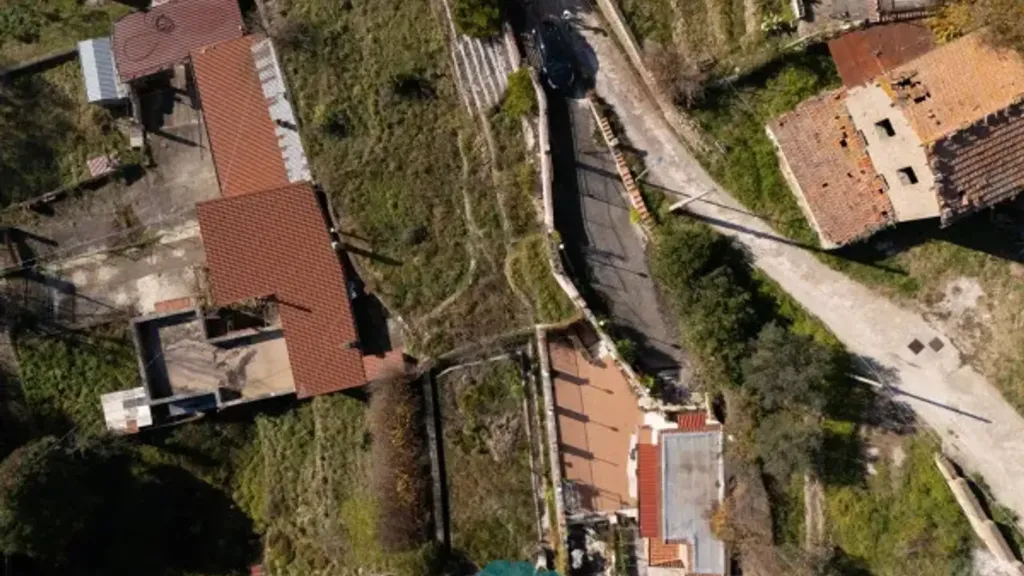 Villa with Garden in Poli