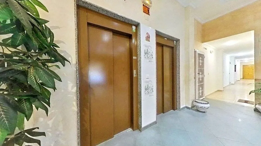 hallway_entrance