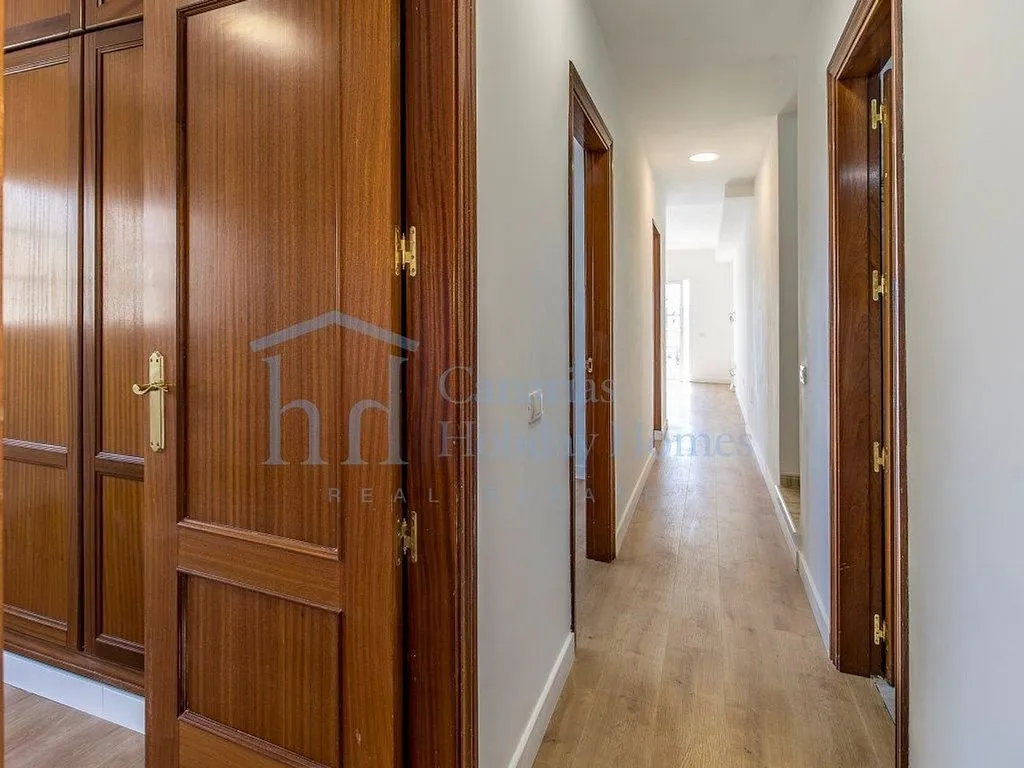 Esik - Duplex with Terrace and Pool in Palm-Mar