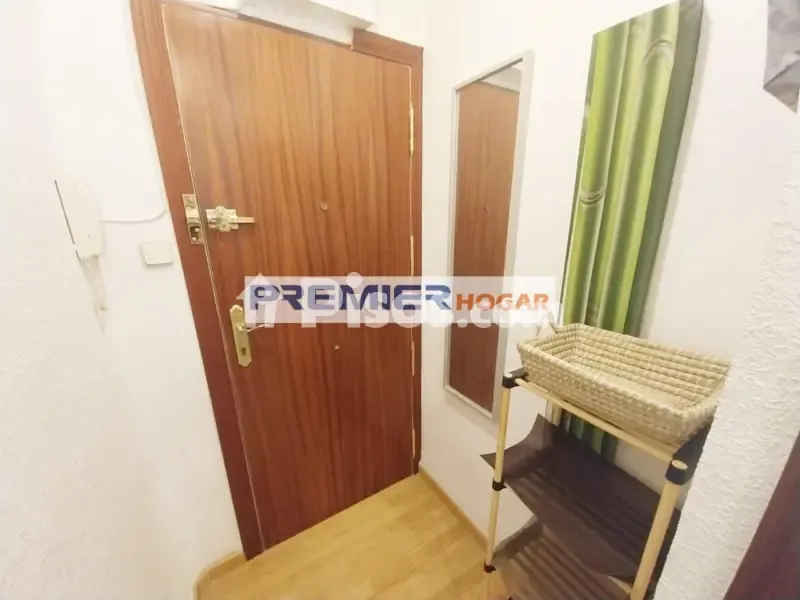 Entrée - Apartment with Terrace in Ciudad Lineal