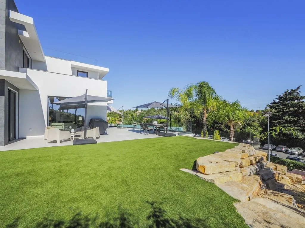 Jardin - Contemporary Villa with Pool in Lagoa
