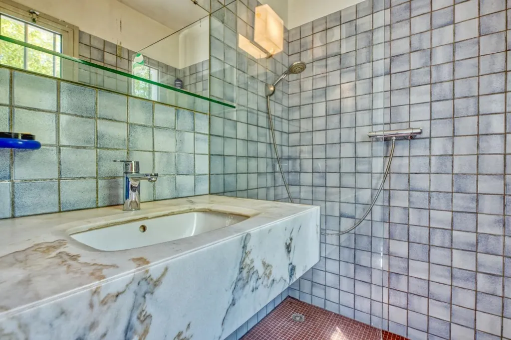 Bagni - Architectural House with Patio near Pessac