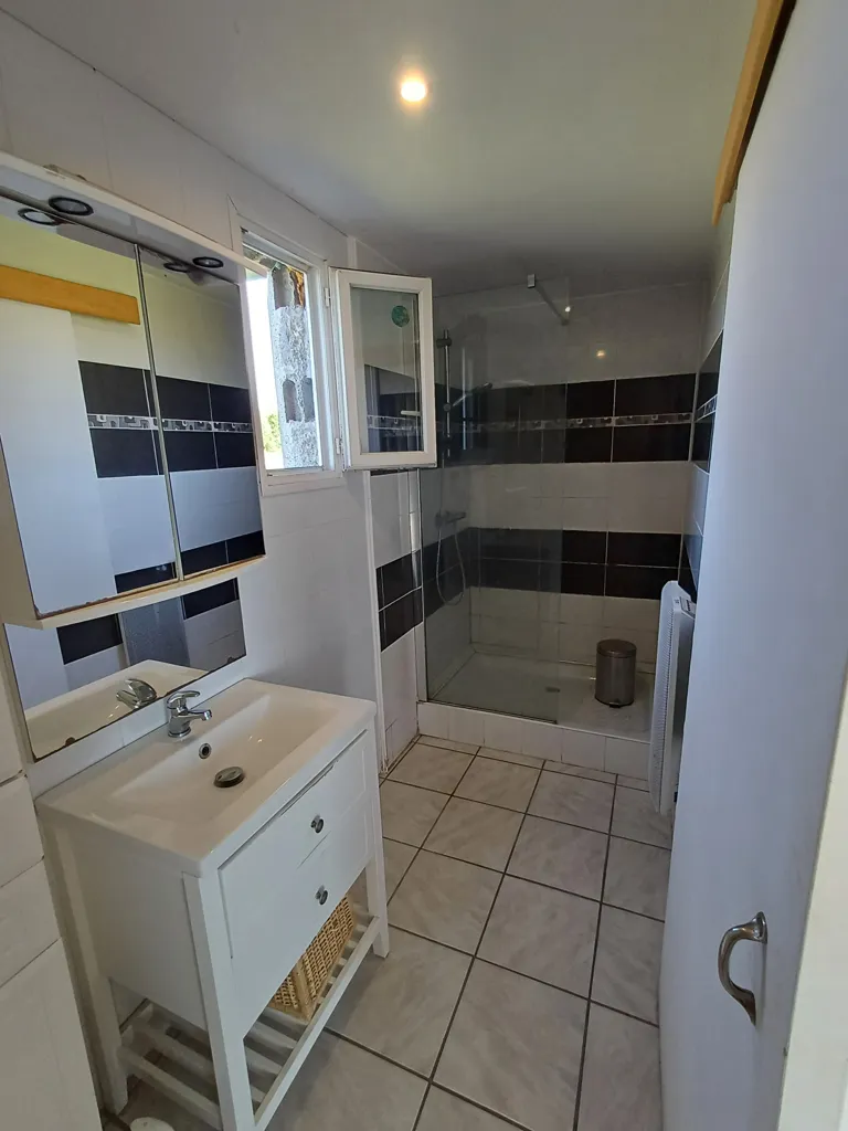 Salles de bain - Maison avec Vue Mer à Plougasnou