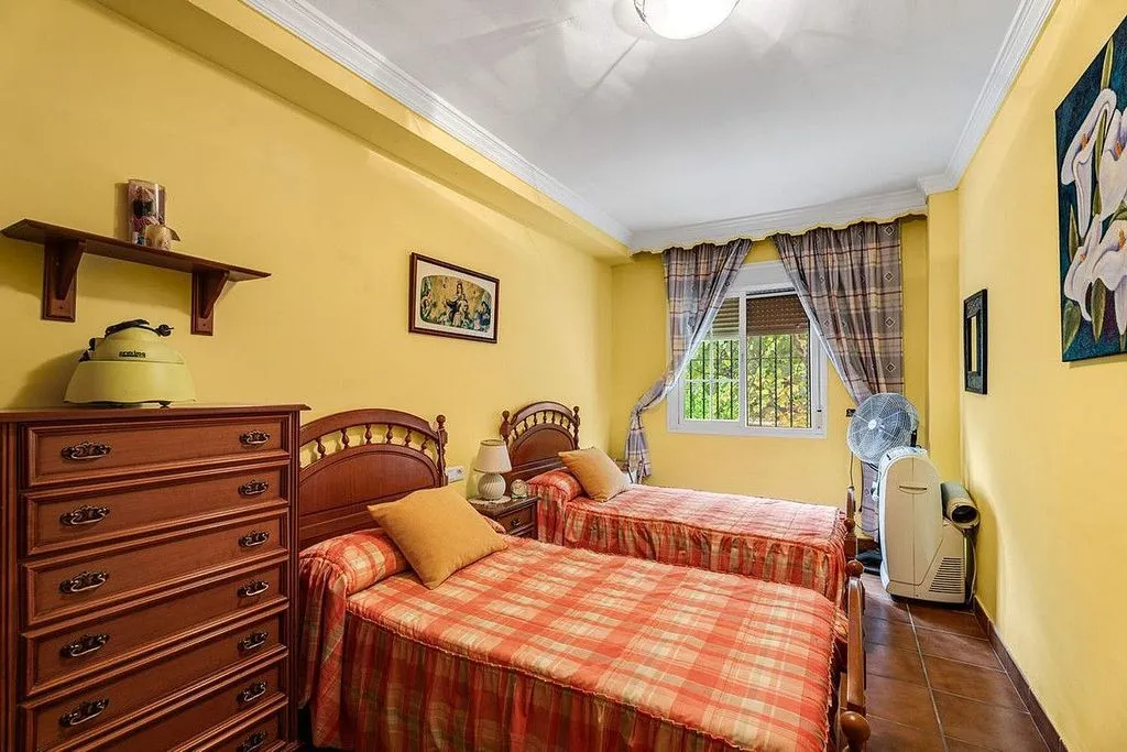 Magamistoad - Terraced House with Pool in Estepona Centre