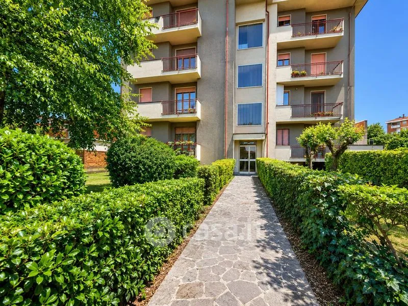 Jardin - Three-Bedroom Flat with Balcony in Tortona