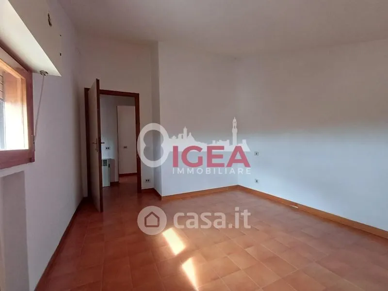 Pièces - Spacious Loft with Terrace in Siena